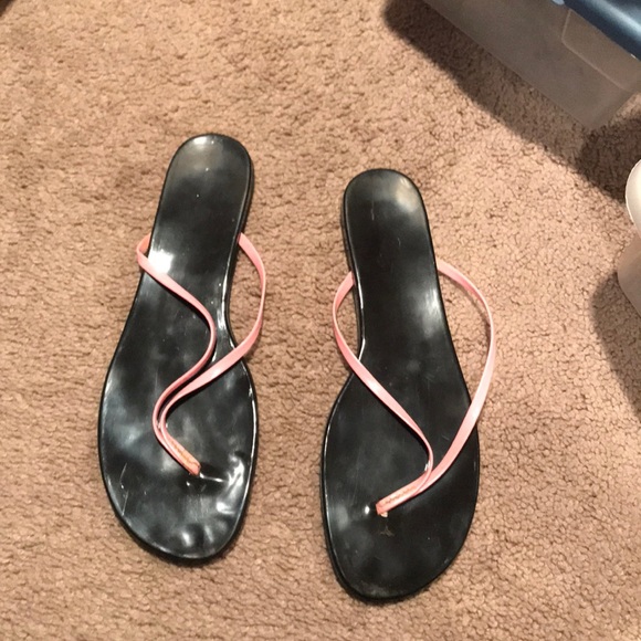 Shoes - Pink flat sandals